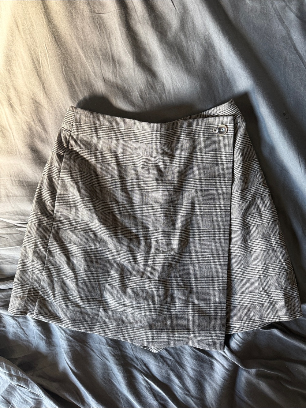 Uniqlo Gray Plaid Mini Skirt with Button Detail